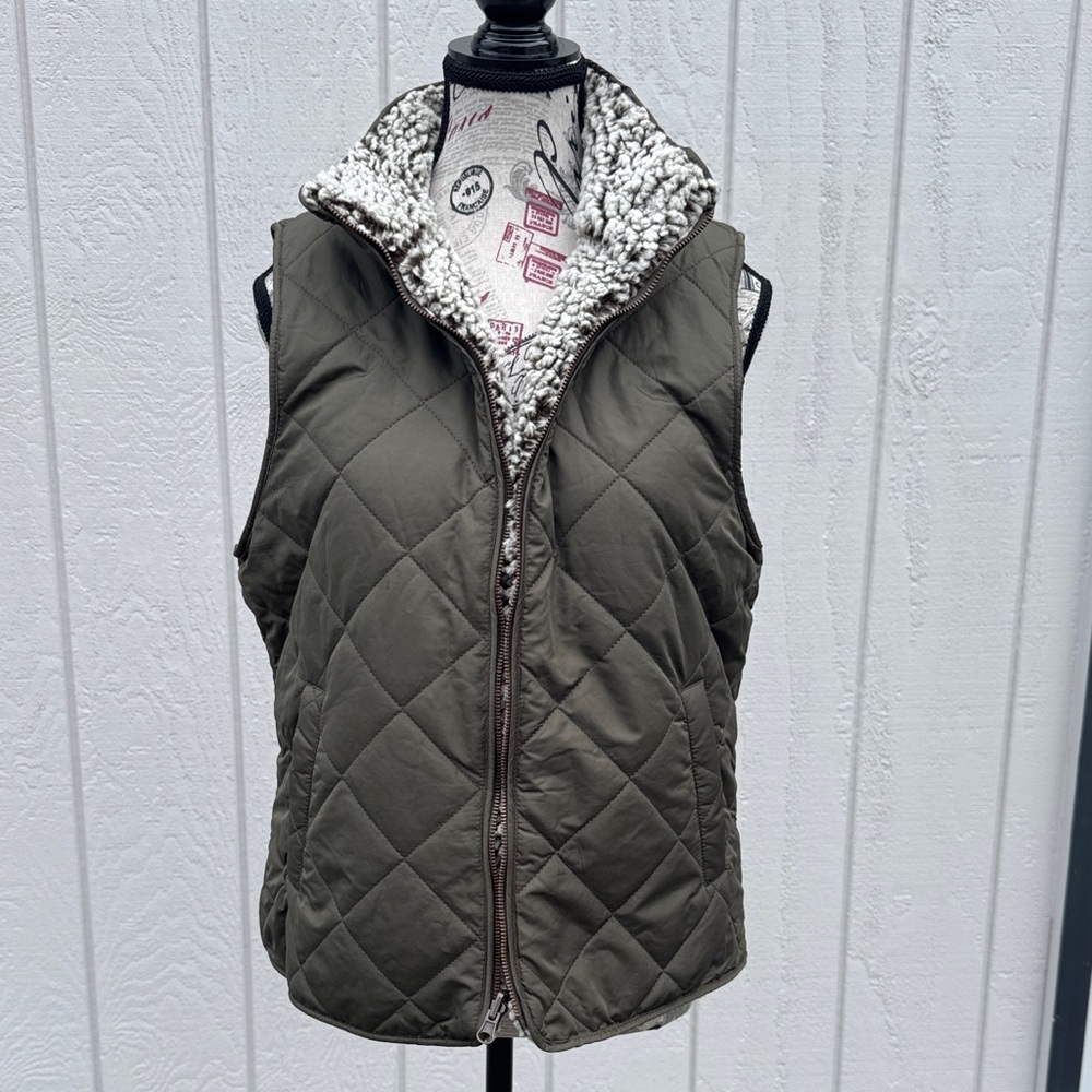 Francesca’s Reversible Women's Vest